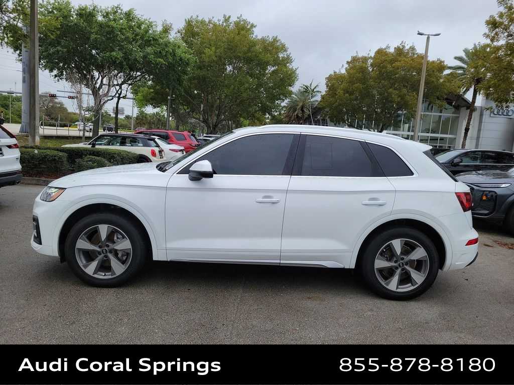 Thumbnail: 2022 Audi Q5 - 11