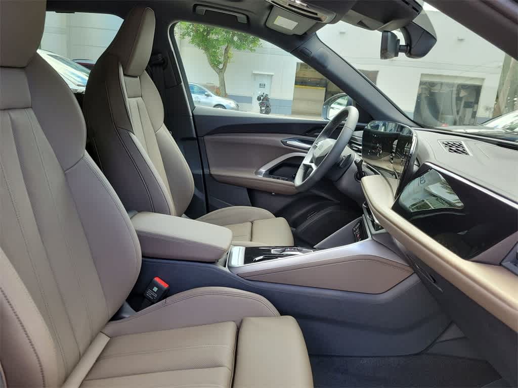 Thumbnail: 2025 Audi Q5 - 14