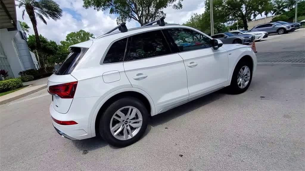 Thumbnail: 2022 Audi Q5 - 8