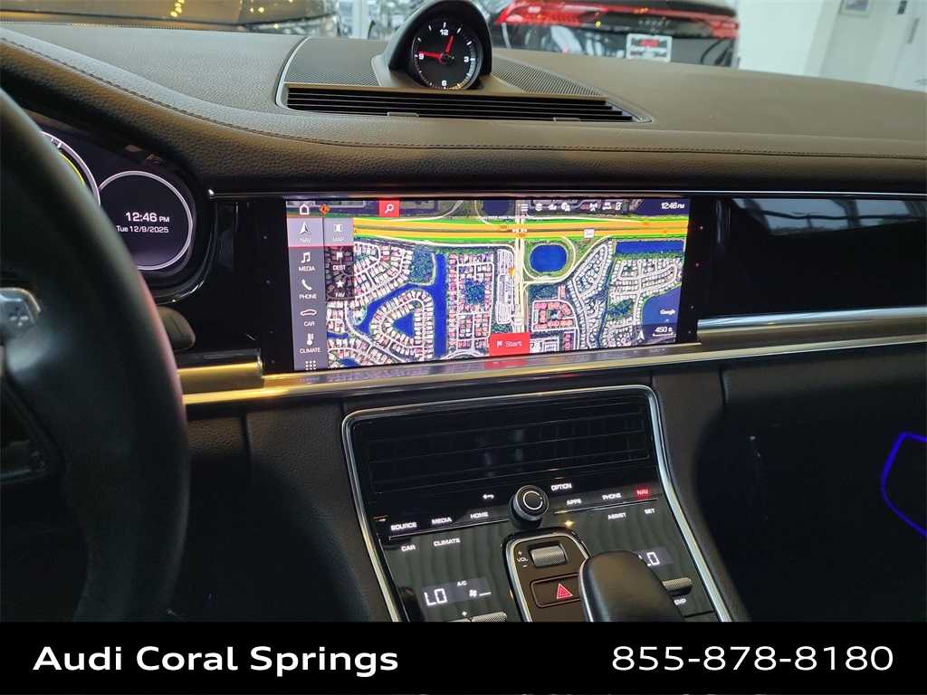 Thumbnail: 2021 Porsche Panamera - 16