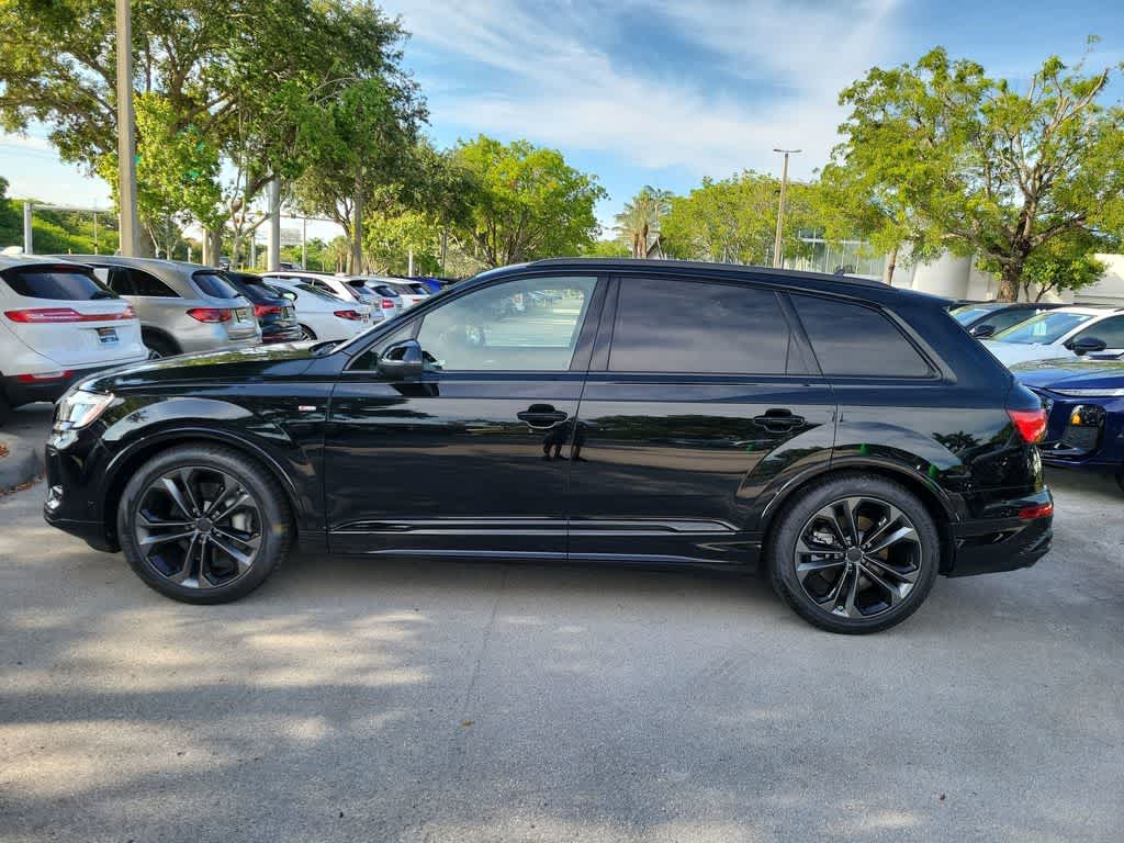 Thumbnail: 2026 Audi Q7 - 5