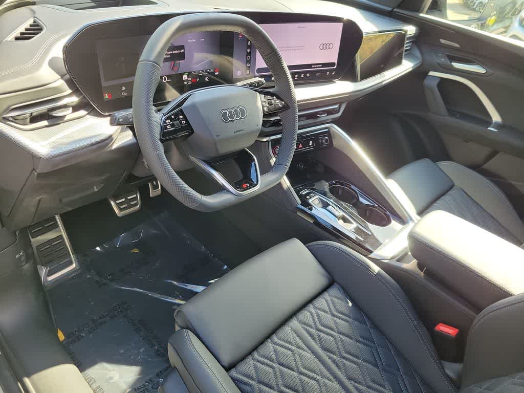 Thumbnail: 2026 Audi SQ5 - 10