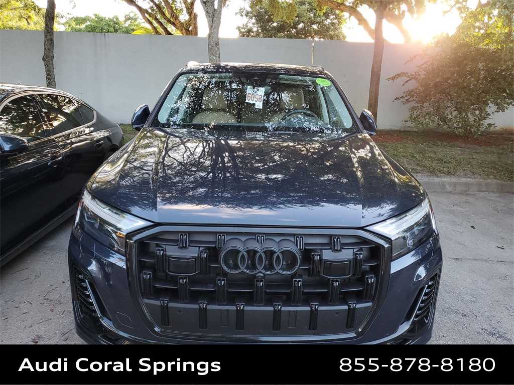 Thumbnail: 2025 Audi Q7 - 6