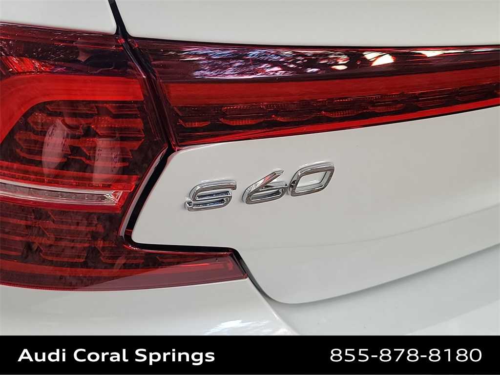 Thumbnail: 2023 Volvo S60 - 21