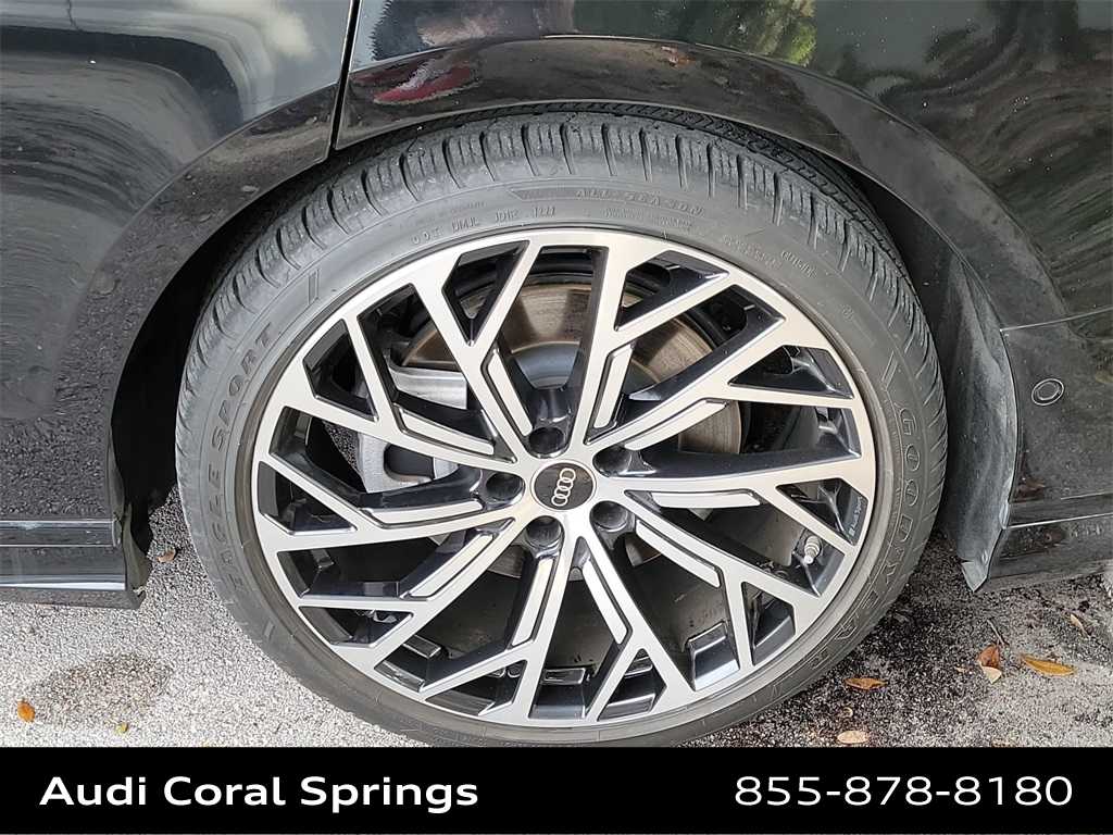 Thumbnail: 2022 Audi A8 - 16