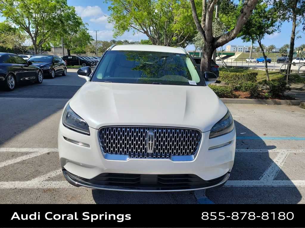 Thumbnail: 2020 Lincoln Corsair - 3