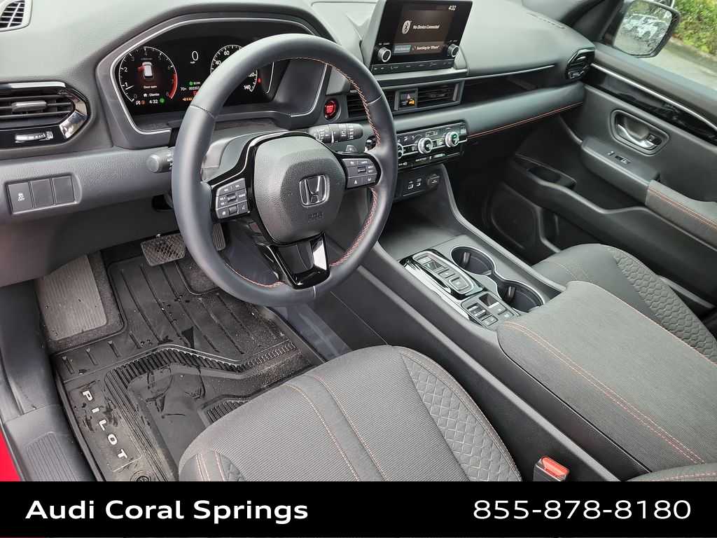Thumbnail: 2025 Honda Pilot - 10