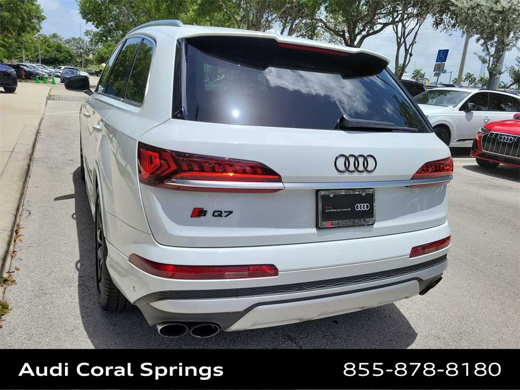 Thumbnail: 2023 Audi SQ7 - 12