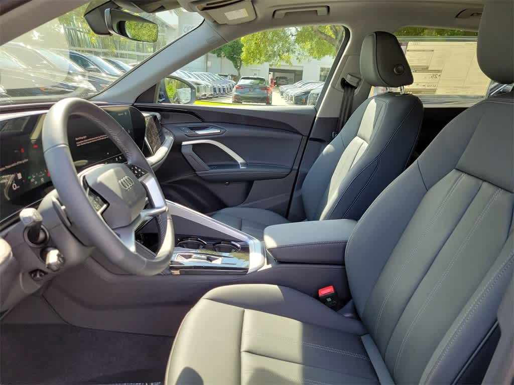 Thumbnail: 2025 Audi Q5 - 11