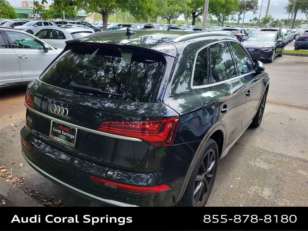 Thumbnail: 2022 Audi SQ5 - 12