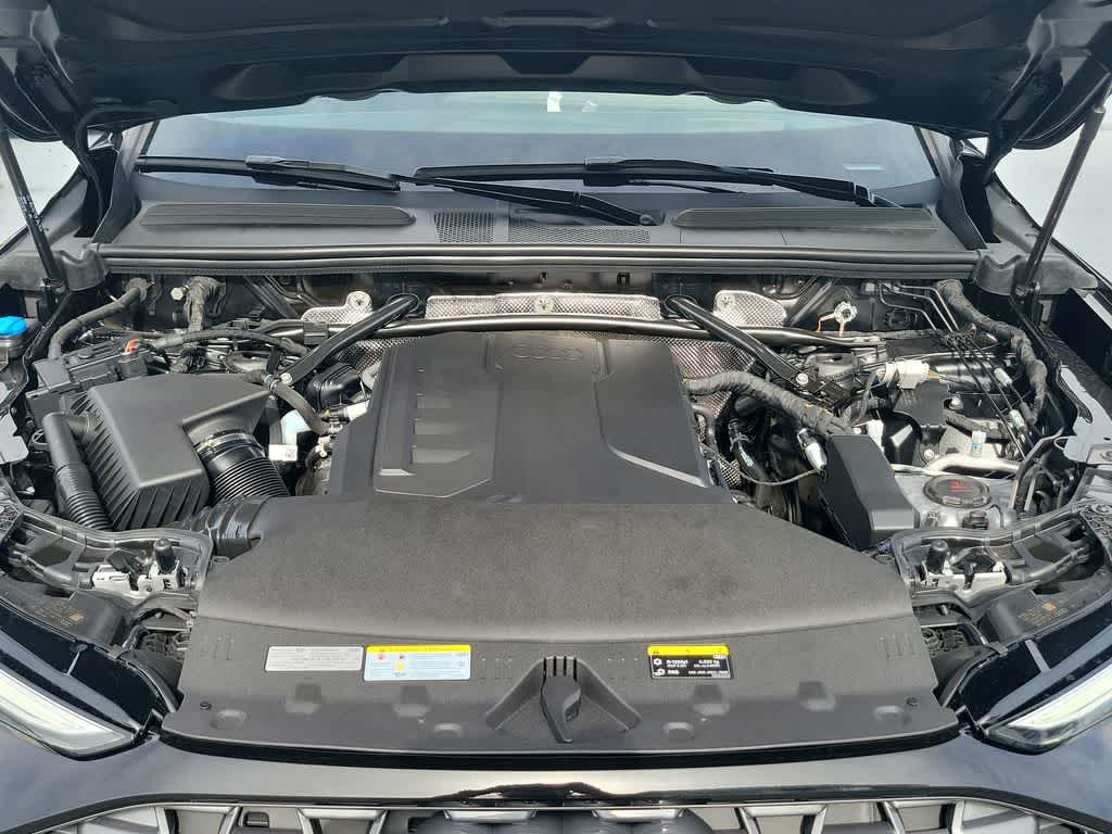 Thumbnail: 2025 Audi Q5 - 13