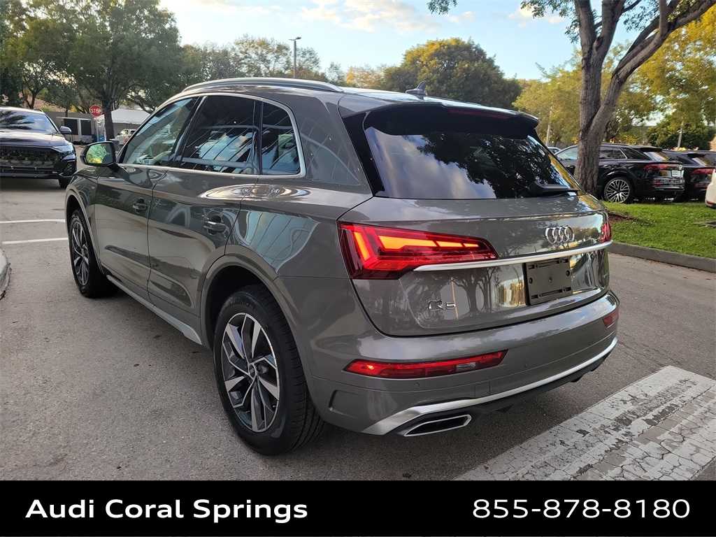 Thumbnail: 2023 Audi Q5 - 6