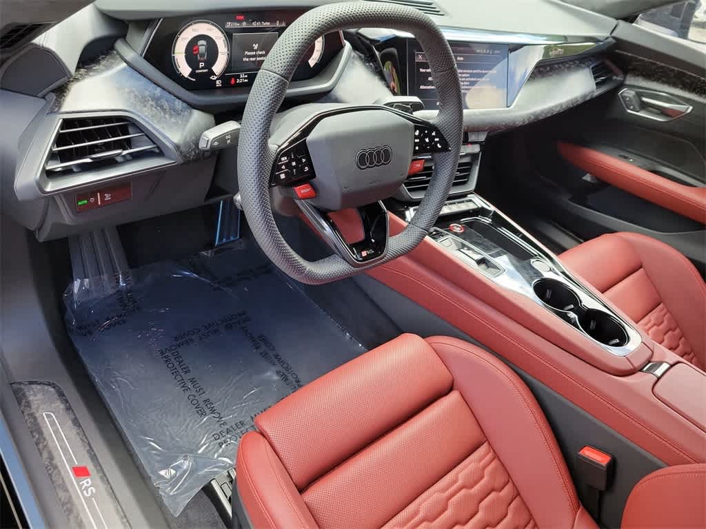 Thumbnail: 2026 Audi RS e-tron GT - 2