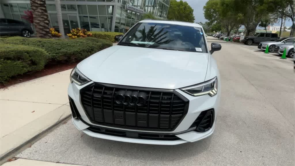 Thumbnail: 2025 Audi Q3 - 3