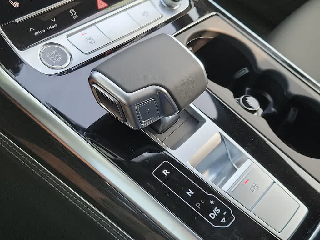 Thumbnail: 2026 Audi Q7 - 17