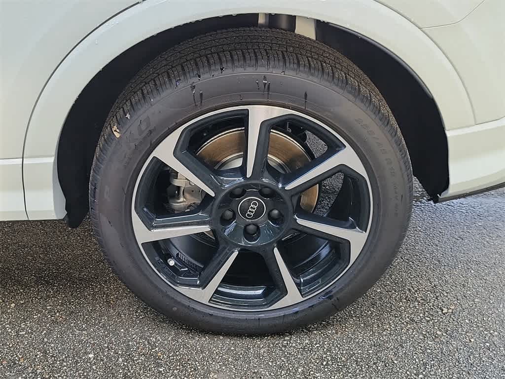 Thumbnail: 2025 Audi Q3 - 16