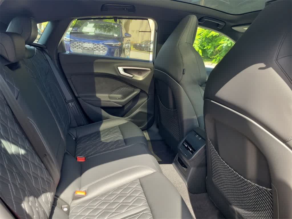 Thumbnail: 2025 Audi S5 - 21