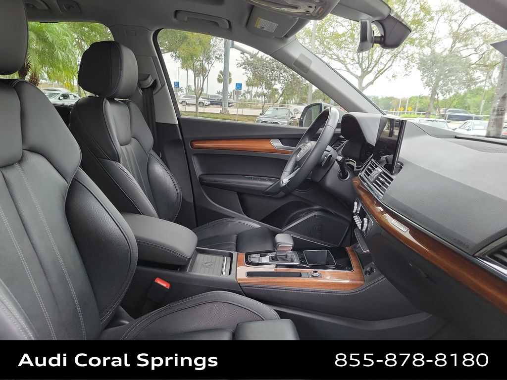 Thumbnail: 2023 Audi Q5 - 22