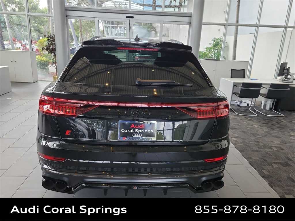 Thumbnail: 2023 Audi SQ8 - 13
