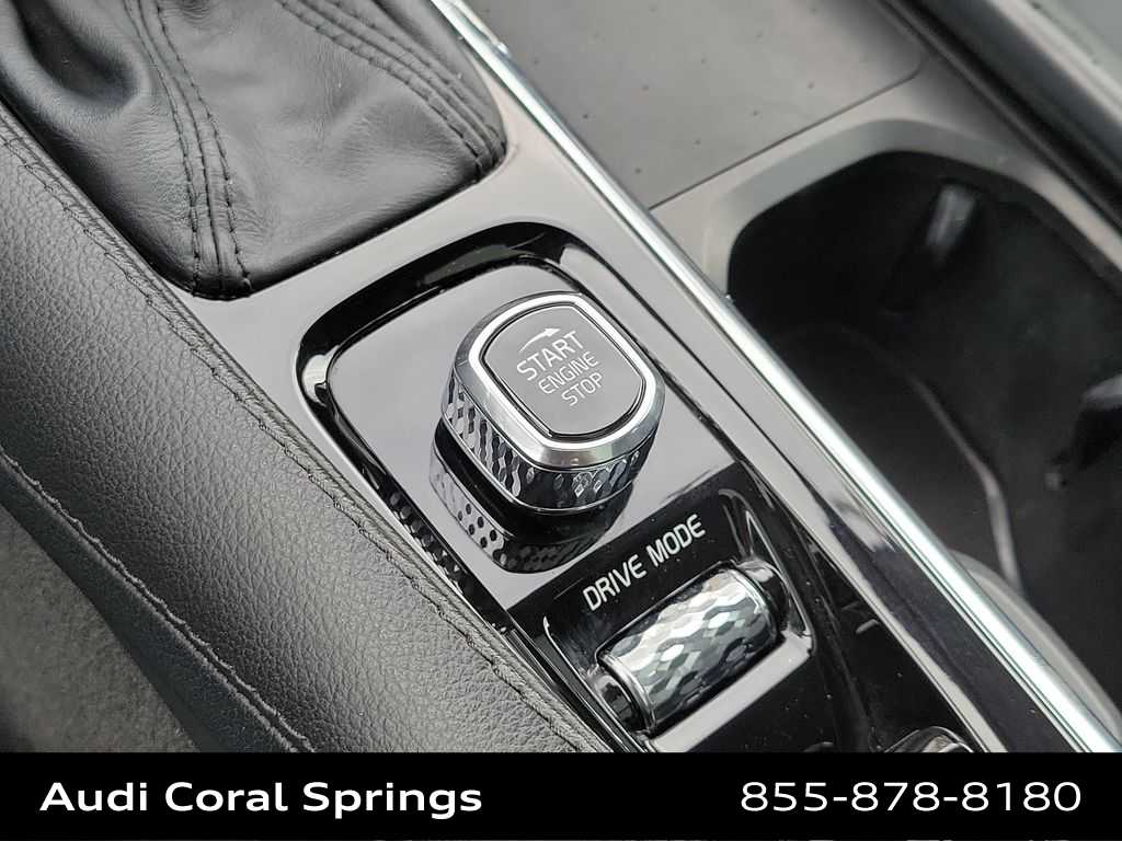 Thumbnail: 2021 Volvo XC90 - 27