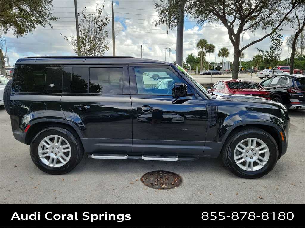 Thumbnail: 2023 Land Rover Defender - 9