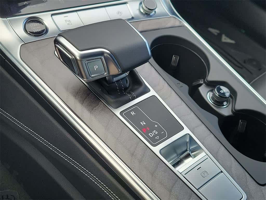 Thumbnail: 2025 Audi A7 - 17
