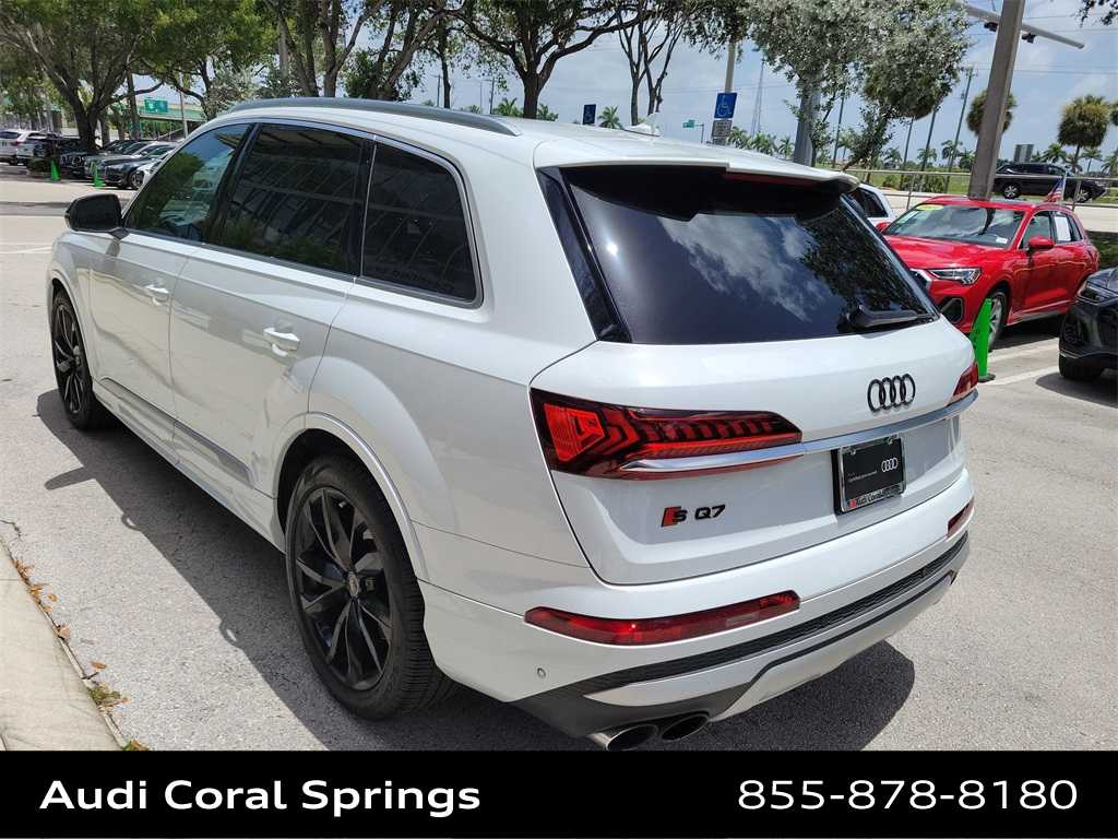 Thumbnail: 2023 Audi SQ7 - 6