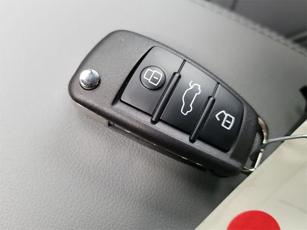 Thumbnail: 2025 Audi Q3 - 20