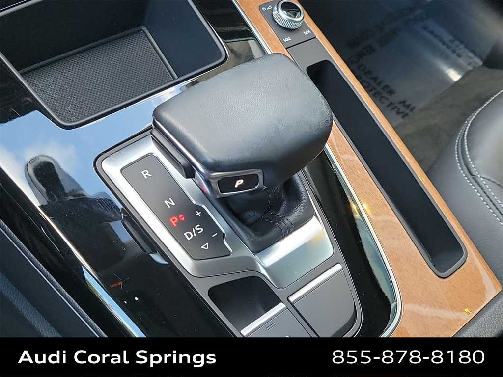 Thumbnail: 2023 Audi Q5 - 25