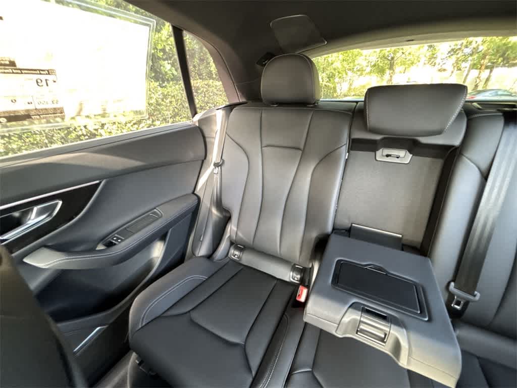 Thumbnail: 2025 Audi Q8 - 14