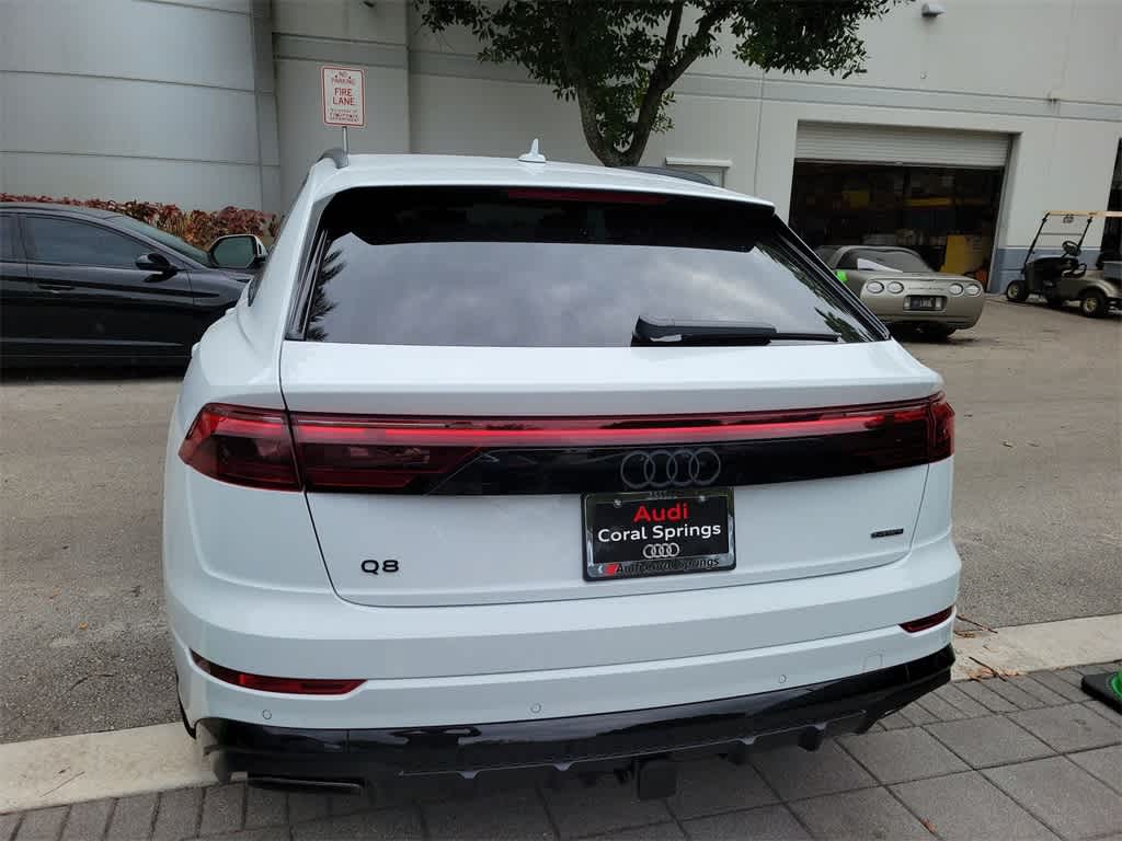 Thumbnail: 2026 Audi Q8 - 3