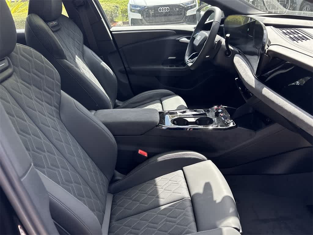 Thumbnail: 2025 Audi e-tron S - 28