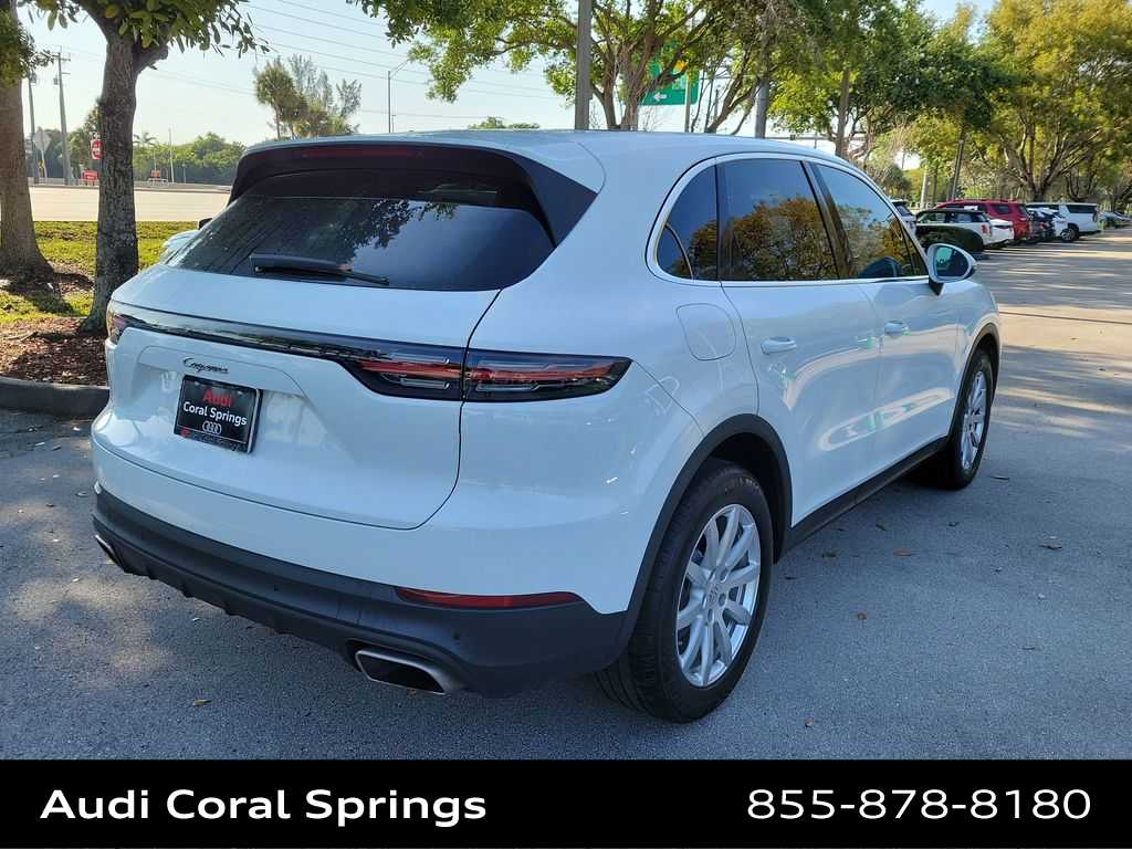 Thumbnail: 2021 Porsche Cayenne - 8