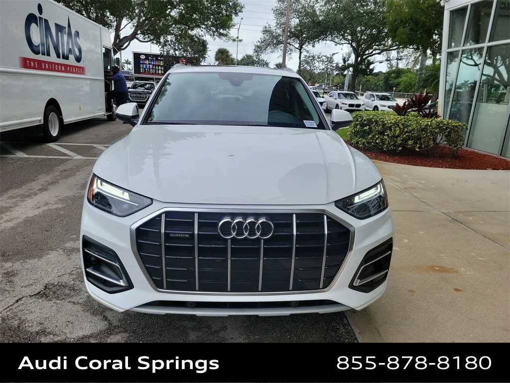 Thumbnail: 2023 Audi Q5 - 3