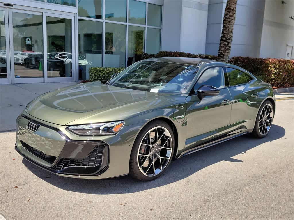 Thumbnail: 2025 Audi RS e-tron GT - 4