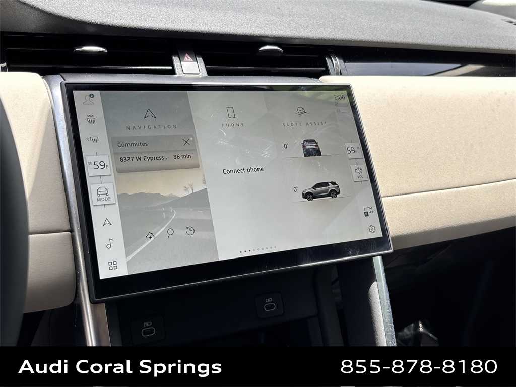 Thumbnail: 2024 Land Rover Discovery Sport - 30