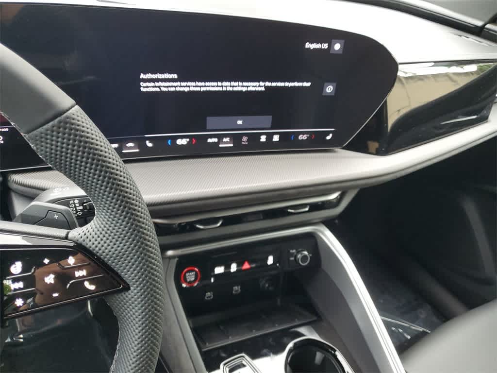 Thumbnail: 2025 Audi SQ5 - 24