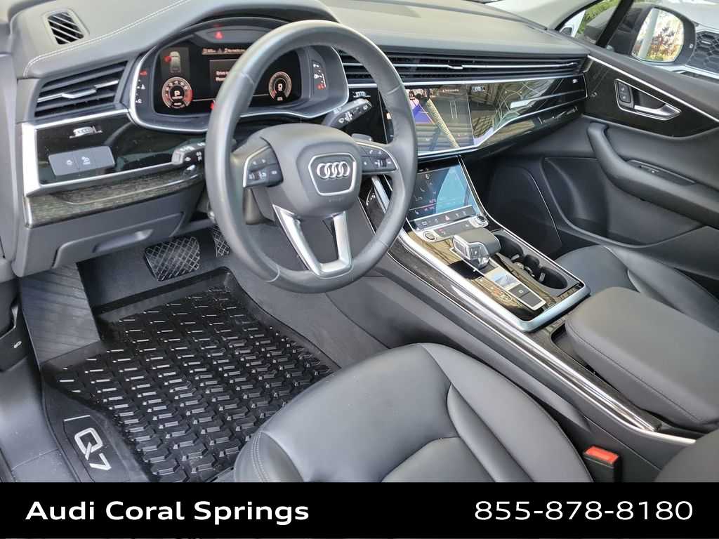 Thumbnail: 2023 Audi Q7 - 10