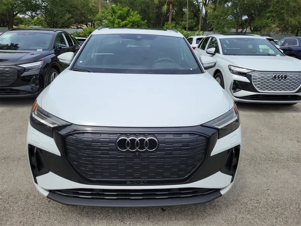 Thumbnail: 2026 Audi Q4 e-tron - 6