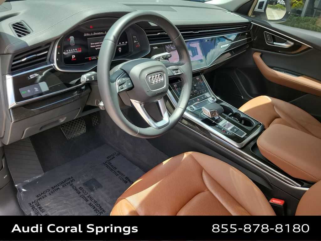 Thumbnail: 2023 Audi Q8 - 10