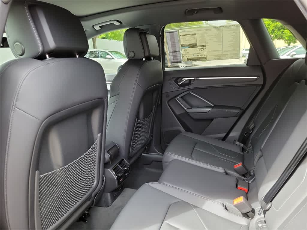 Thumbnail: 2025 Audi Q3 - 12