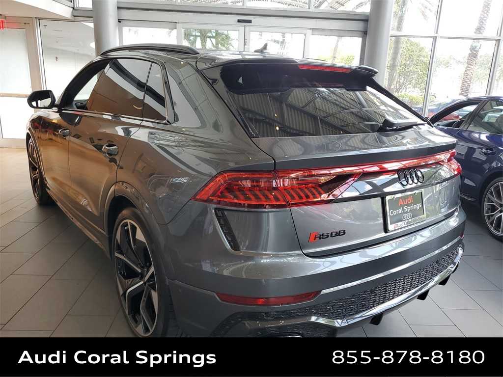 Thumbnail: 2024 Audi RS Q8 - 3