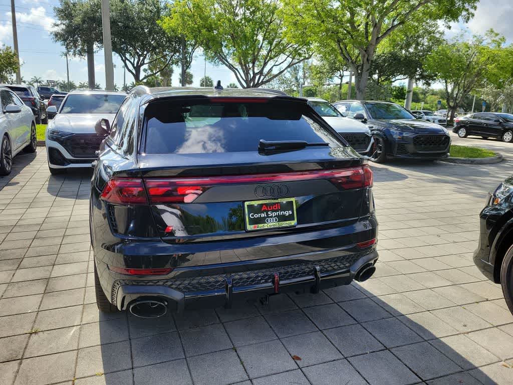 Thumbnail: 2026 Audi RS Q8 - 6