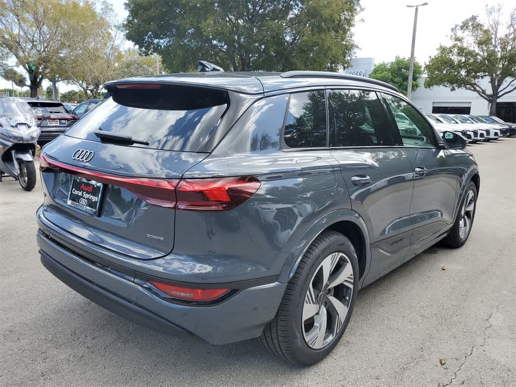 2025 Audi Q6 e-tron Prestige 8