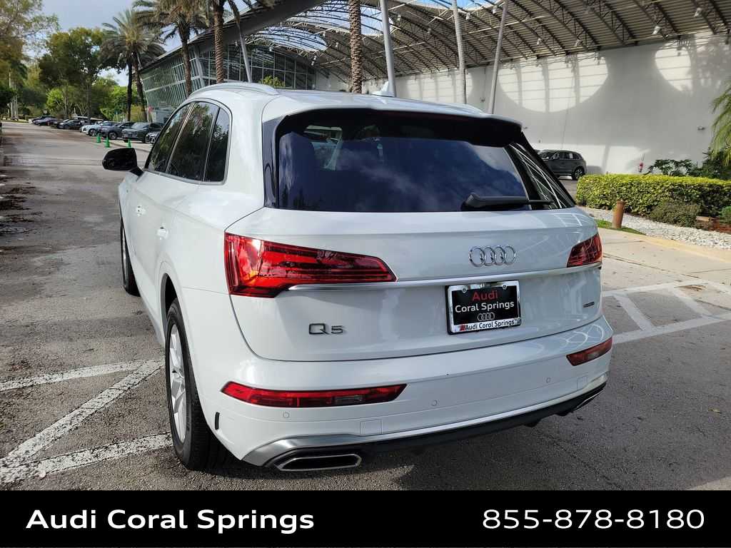 Thumbnail: 2023 Audi Q5 - 12