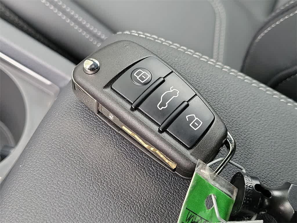 Thumbnail: 2025 Audi Q3 - 20