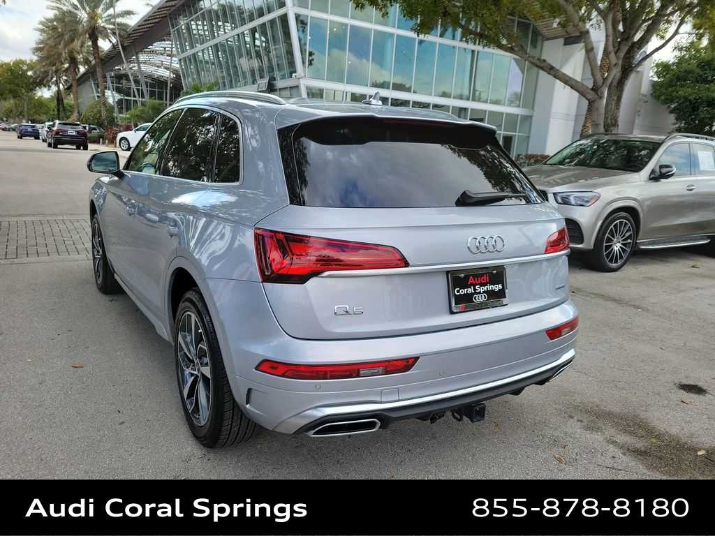 Thumbnail: 2023 Audi Q5 - 6