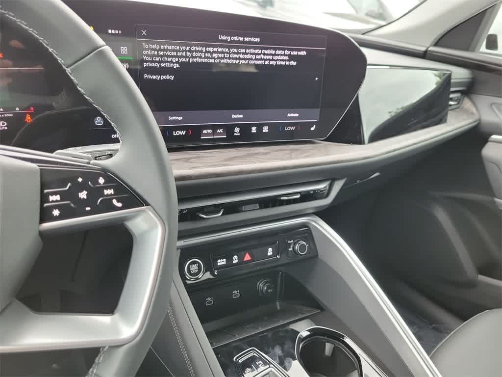 Thumbnail: 2025 Audi Q5 - 16