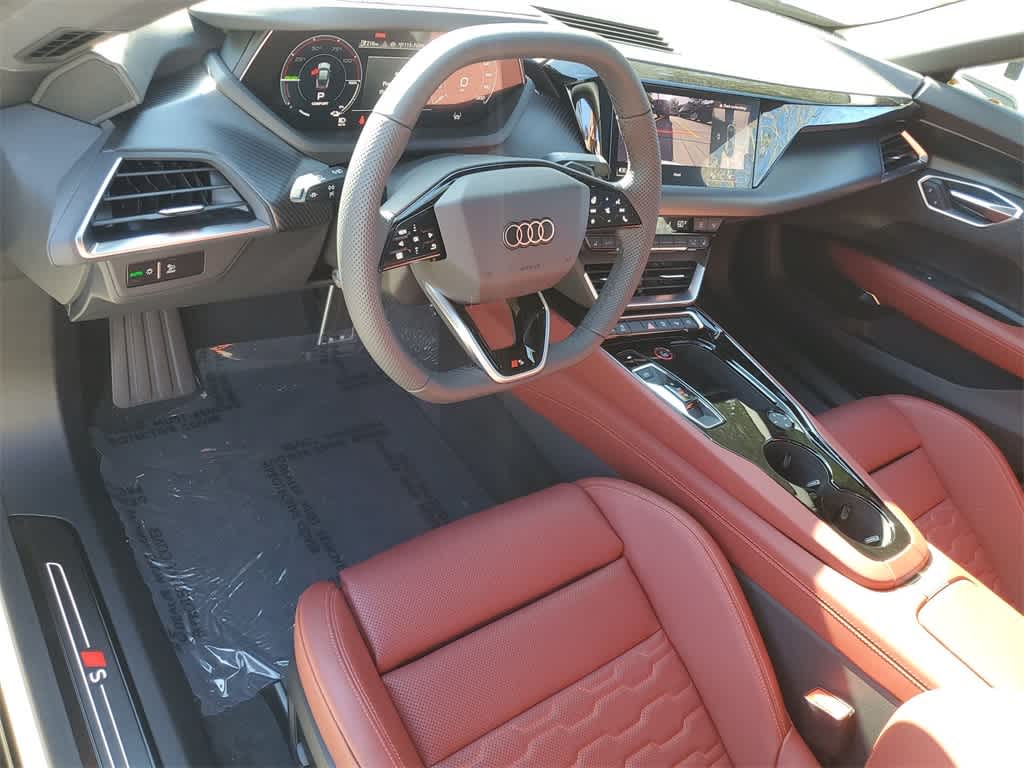 Thumbnail: 2025 Audi e-tron GT - 10