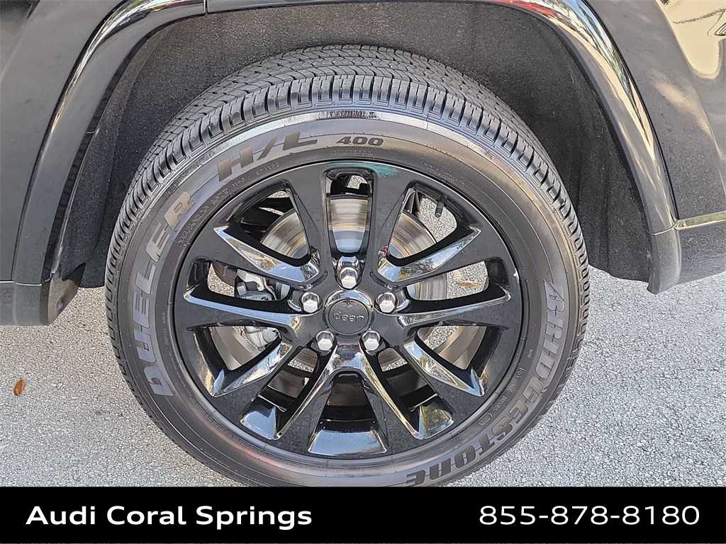 Thumbnail: 2020 Jeep Grand Cherokee - 8